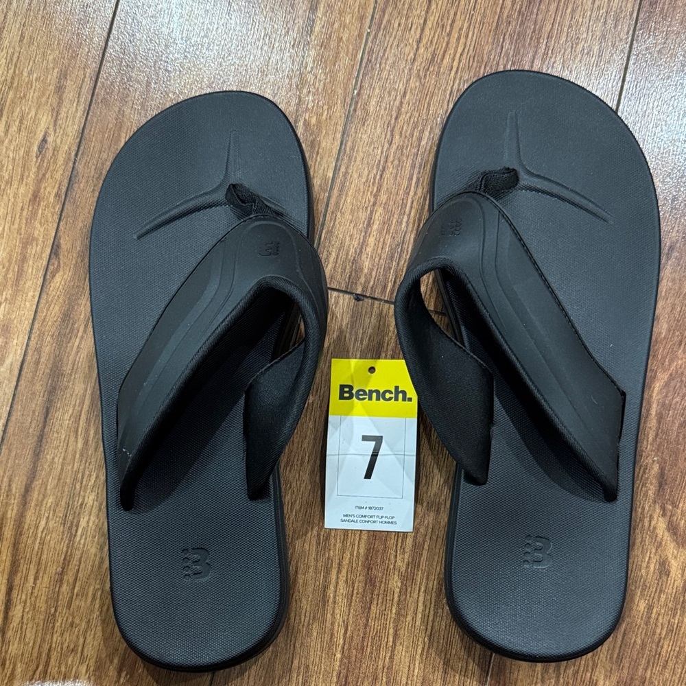 Bench Men's Dark Flip Flops